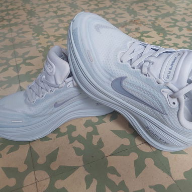 NIKE VOMERO PLUS 100% ORIGINALES (PRÁCTICAMENTE NUEVOS).  Uno de los modelos tope de gama de NIKE - 3/3