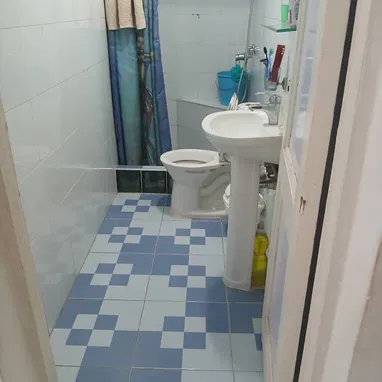 🏡SE VENDE CASA INDEPENDENDIENTE, MUY AMPLIA, EXCELENTE ZONA DE CENTRO HABANA. - Img 120936028
