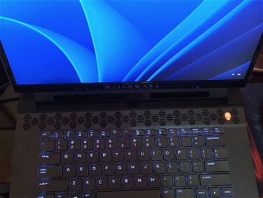 Laptop Alienware m15 r2 - Img 67978474