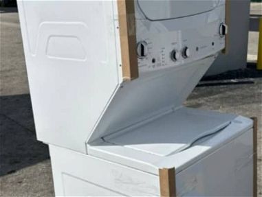 Se vende lavadoras con secado al vapor ,combo de lavado, lavadora y secadora marca Samsung centros de lavados , nuevo. - Img 65550578