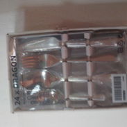 Vendo juego de cubiertos de mesa 24 piezas - Img 57180699