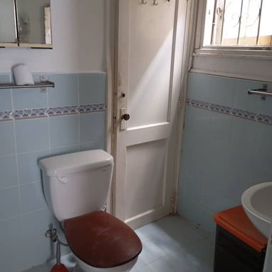 💥VENTA DE APARTAMENTO EN EL VEDADO DE CONSTRUCCIÓN CAPITALISTA 🏘️ 💥 ( Precio negociable ) - 4/4