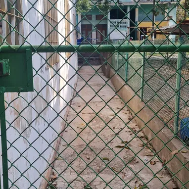 Casa grande en cojimar con apartamento de alquiler en el fondo - Img 122572829