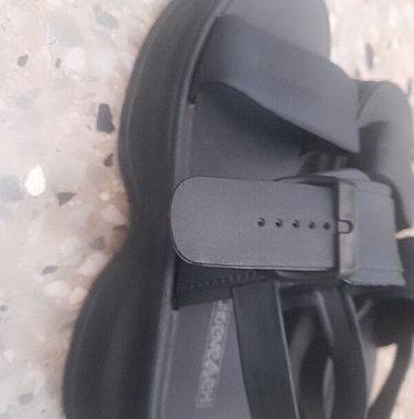 Vendo sandalias son todas de silicona . - Img 95474415
