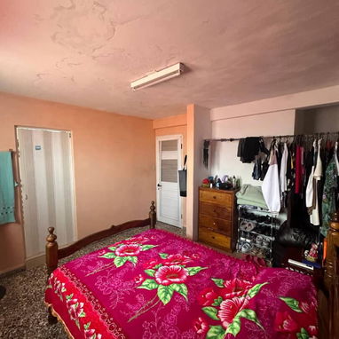 Vendo casa biplata en 10 de octubre - Img 119431900