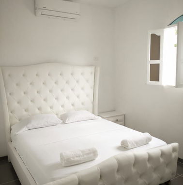 🌴🌊¡Increíble oportunidad de adquirir una hermosa residencia ubicada en la encantadora playa de #Guanabo! ☀️🌴 - Img 58475062