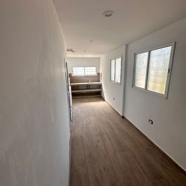 Propiedad en construcción en bajos de un biplanta cercano a 31 y 30 , Sierra - Miramar - 8/10