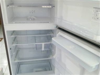Refrigerador Samsung 15,5 pies con dispensador. $1200 - Img 65385159
