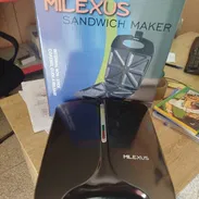 Sandwichera  Marca Milexus 1250 watts 18 usd - Img 58158613