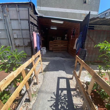 Kiosko en venta - 4/9