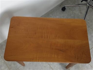 Mesa de madera con marmol - Img main-image