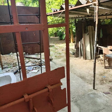 Se vende propiedad de 2 casas con amplio terreno de 400m - Img 125790706