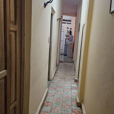 Vendo casa en Playa a una cuadra de la Avenida 19, puerta calle,  placa libre. - 3/3