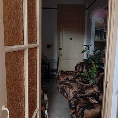 *88-🏡Se vende Casa en un 2do piso en la Habana Vieja [ Casco Histórico ]* 🌍*El edif entero es de renta para extranjero - Img 121853982