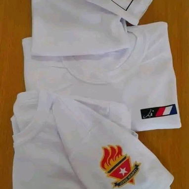 Pullover escolares (uniforme) - 2/2