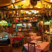 Se renta local para Restaurant en el Vedado WhatsApp 52681688 - Img 57874497