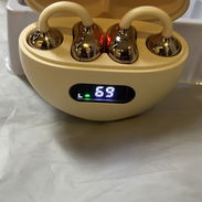 Auriculares, audifonos inalaámbrico, recargable, Bluetooth . Utiles para audio y llamada . - Img 55474693
