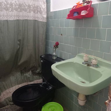 EXCELENTE OFERTA EN LA HABANA VIEJA - 6/10