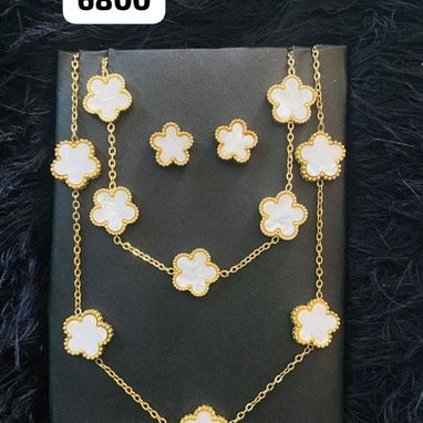 Bellas prendas de acero inoxidable chapadas en oro - Img 119017303