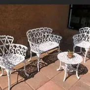 Juego de sofá con butacas y mesa de centro - Img 55844321