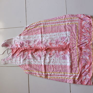 Ropa de uso y nueva en perfecto estado - 4/10