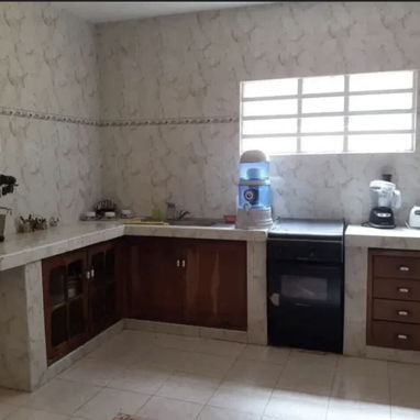🏡 Casa independiente en Cojímar,  amplia, cerca del mar y con potencial para negocio - Img 122155688