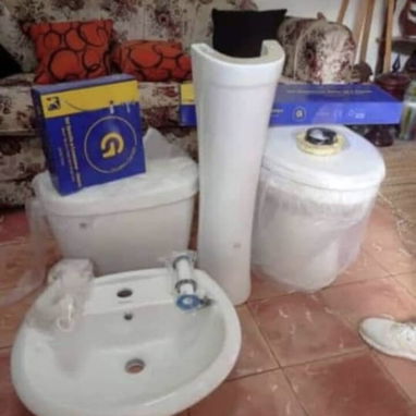 🔴Vendo juegos de baños importados vienen con todo no necesita más nada - Img 122758493