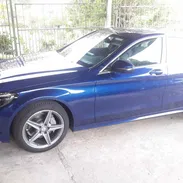 Mercedes-Benz Clase C de 2016 es un buen coche compacto de lujo,muy bien pintado - Img 52520595