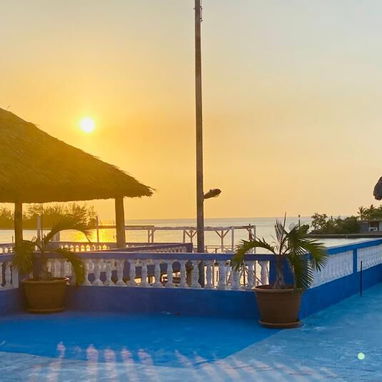 RENTA DE LUJO EN LA MARINA HEMINGWAY , APARTAHOTEL FRENTE AL MAR EN RENTA 🌊🌊+53 52463651 - Img 100420579