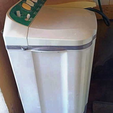 SE RENTA APTO DE 2 CUARTOS CONSTRUCCION CAPITALISTA MUY BUEN ESTADO Y BIEN UBICADO  330 USD AL MES. - Img 117635643