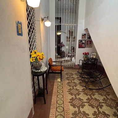 🏡 Propiedad Amplia en Venta – Santo Suárez, 10 de Octubre, La Habana (12) - 2/7