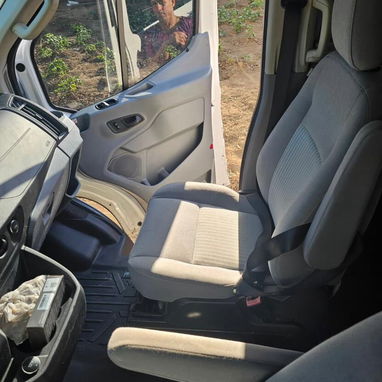 Carro en venta Ford transit XLT 350 - Img 123327871