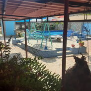 A dos cuadras de la playa con piscina grande y 4 habitaciones en GUANABO. Whatssap 52959440 - Img 45152423