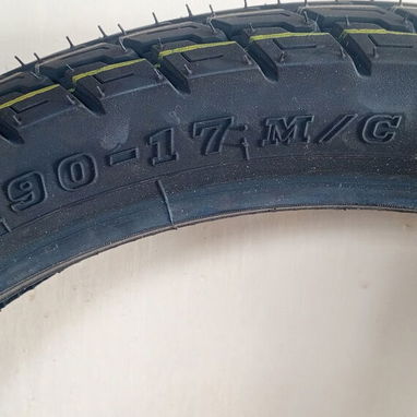 Vendo Goma de Moto (pista) - 2/4