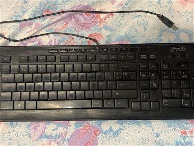 Vendo 2 teclado 1500 cada uno (el mouse de la foto ya se vendió) - Img main-image
