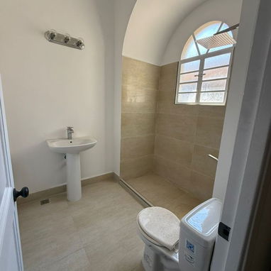 Ofertaaa espectacular apto en el Vedado de 4 cuartos y garaje para dos autos! Oportunidad de inversión!!! - Img 118722299