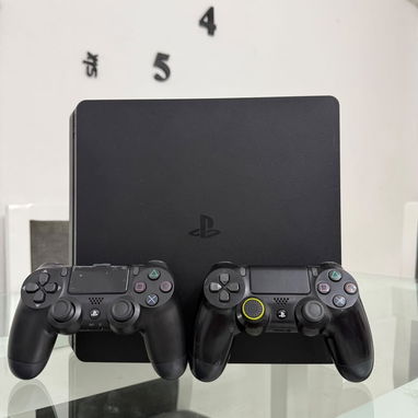 PS4 Slim Pirateada Impecable una Ganga - 2/4