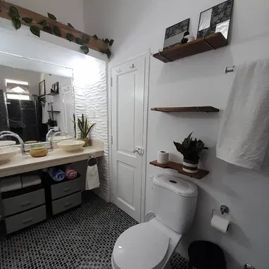 Rento de apartamento completo, solo huesped, por noches en el corazón de la Habana Vieja. - Img 123412306