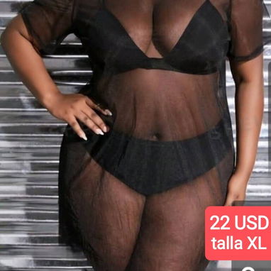Bikinis 👙, toalla y balsa de playa - 6/10