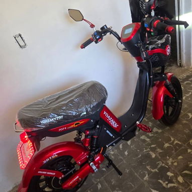 EN VENTA 🚨   Moto eléctrica YOAZAKY 707+ — 0 km   💰 Precio: 1,980 USD   📍 Disponible en Bayamo 📲 WhatsApp: wa.me/539 - Img 125045262