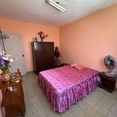 Casa independiente en Lawton con garaje y 3 cuartos . Placa libre - 4/7