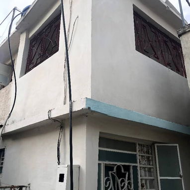 Se Vende una casa .en Marianao calle 130,/65 y 67 frente al parque de mismo 130 - 4/10