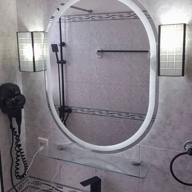 Espejo de luz LED_ PRECIO: 💲 45usd •3 tonalidades de luz + sensor táctil (Touch) medida 60×80cm - 2/2