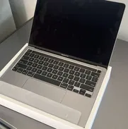 Vendo MacBook pro 13 Apple M2 chip  De 256 GB - Img 49848788