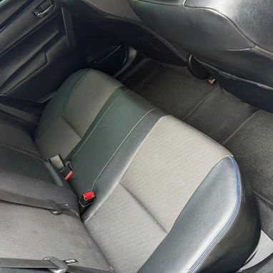 Vendo o negocio toyota corolla SE del 2019 título limpio - Img 102335731