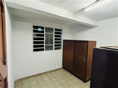 *$5500usd En venta apartamento  3er piso (a una cuadra de la calzada de güines) San Miguel del Padrón( Veracruz ) - Img 68898069