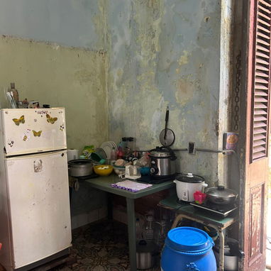 Vendo mi cuarto cituado en 10 d octubre - Img 125495267