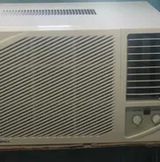 En 350 USD Aire acondicionado de ventana marca Midea con jaula en perfecto estado como nuevo de poco uso [Altahabana] - Img 50658552