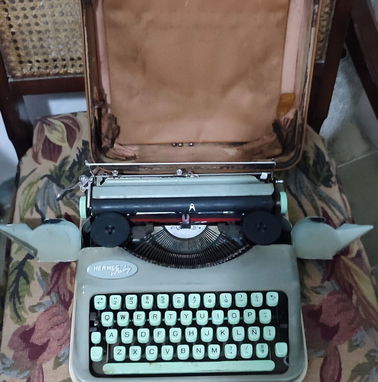 Vendo maquina de escribir vintage marca Hermes Baby Baby - Img 94293670