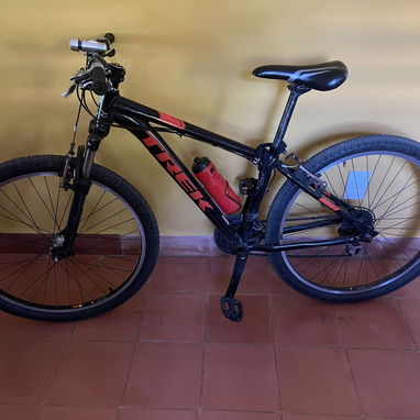 Se vende bicicleta Trek ,27 y 1/2 - 2/3